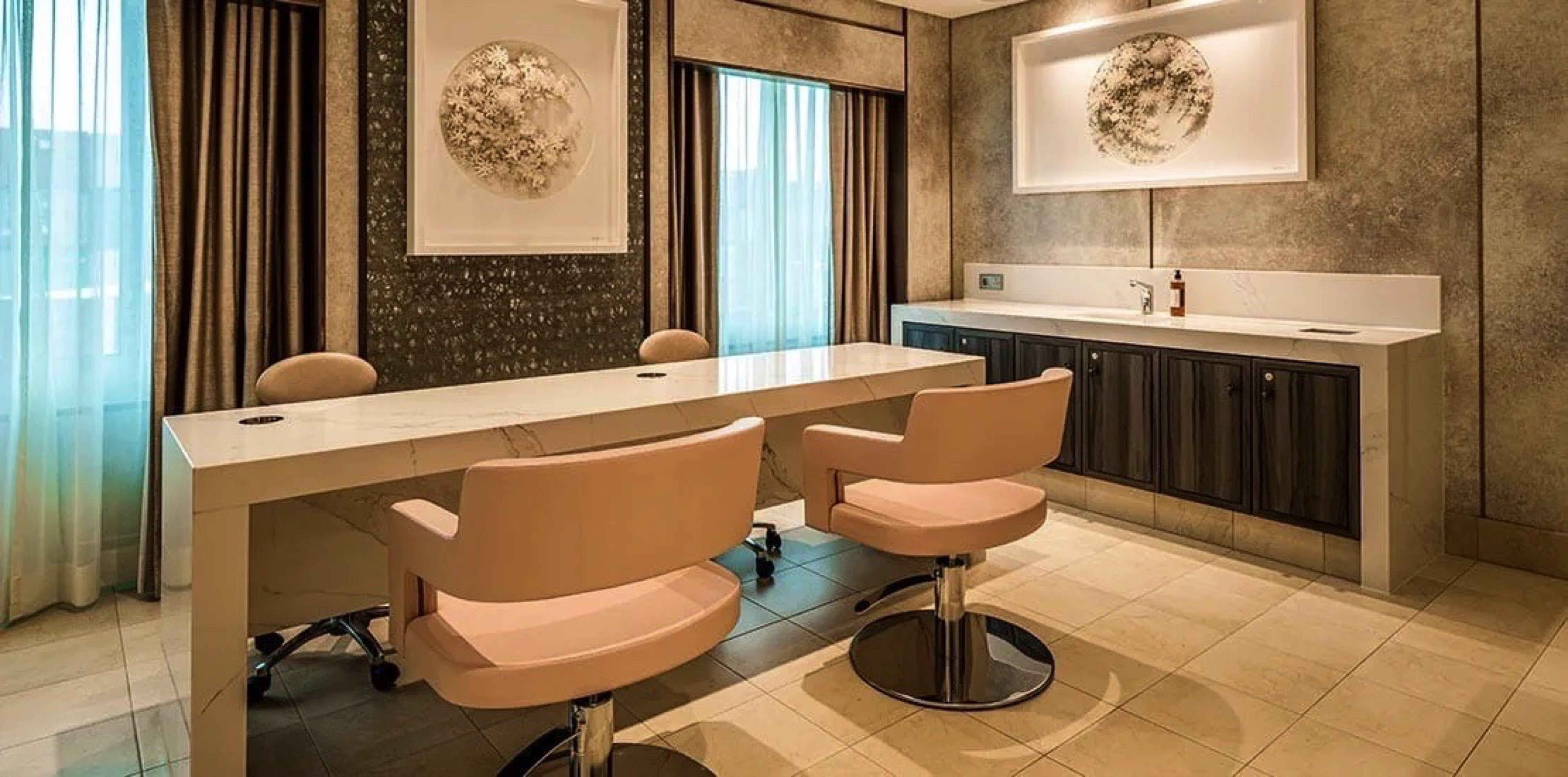 Spirit of Adventure - The Salon